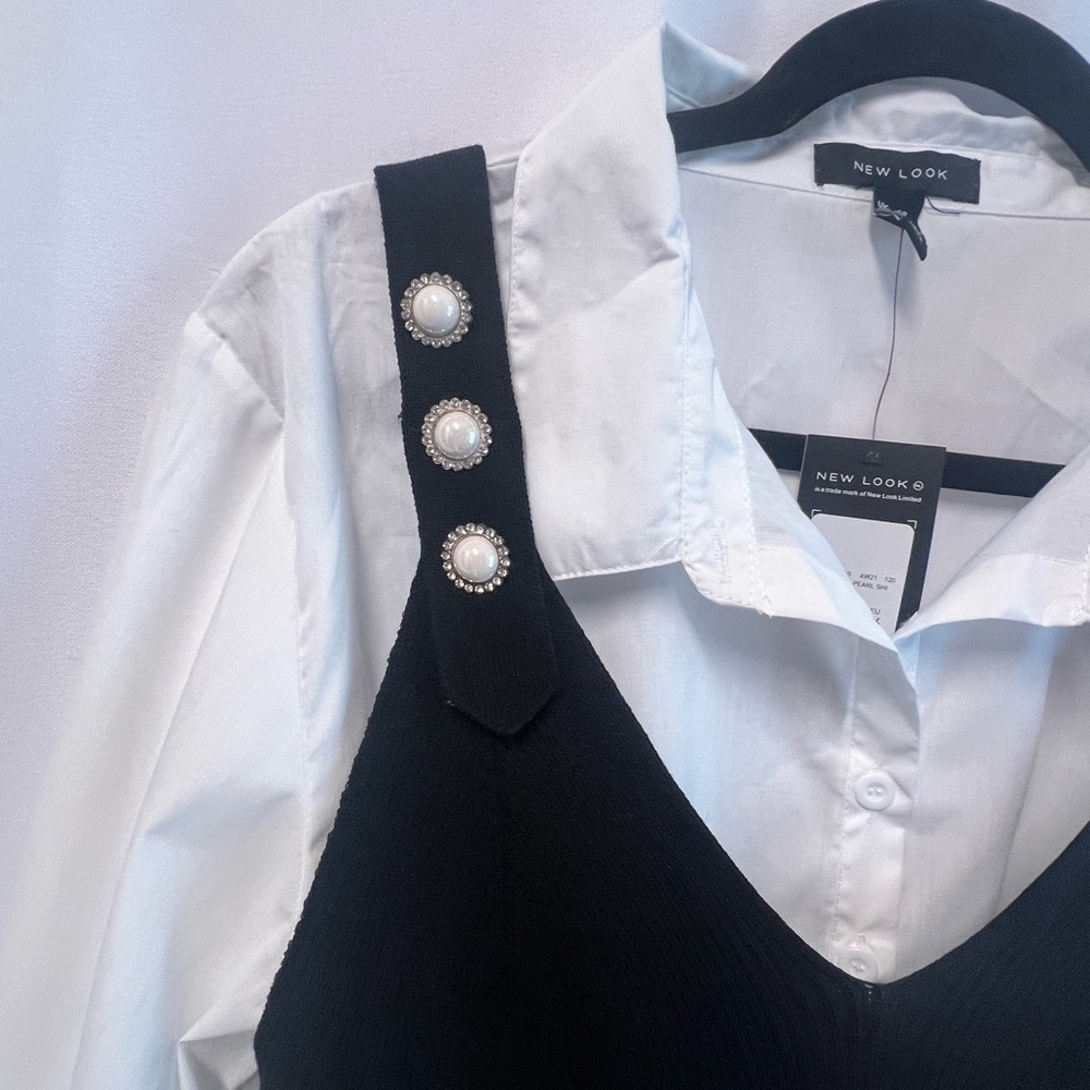 New Look Black Ribbed Button Strap Top - Picture 9 of 10